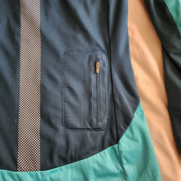 Nike Dri-Fit Running Jacket Size Medium - Picture 10 of 10